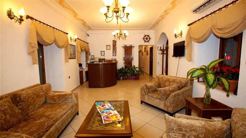 White Pearl Hotel Kyrenia  Extérieur photo